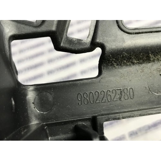 Кронштейн полки багажника лівий Peugeot 308 SW 2013-2021 9802262780